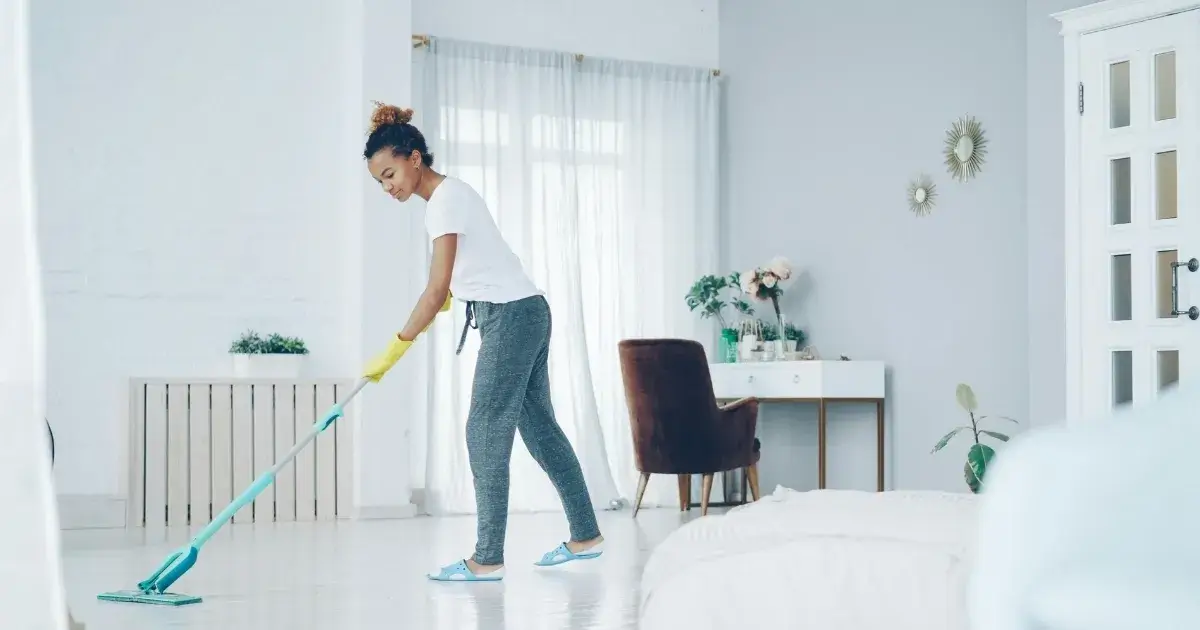 End of summer deep cleaning in a bright and refreshed home